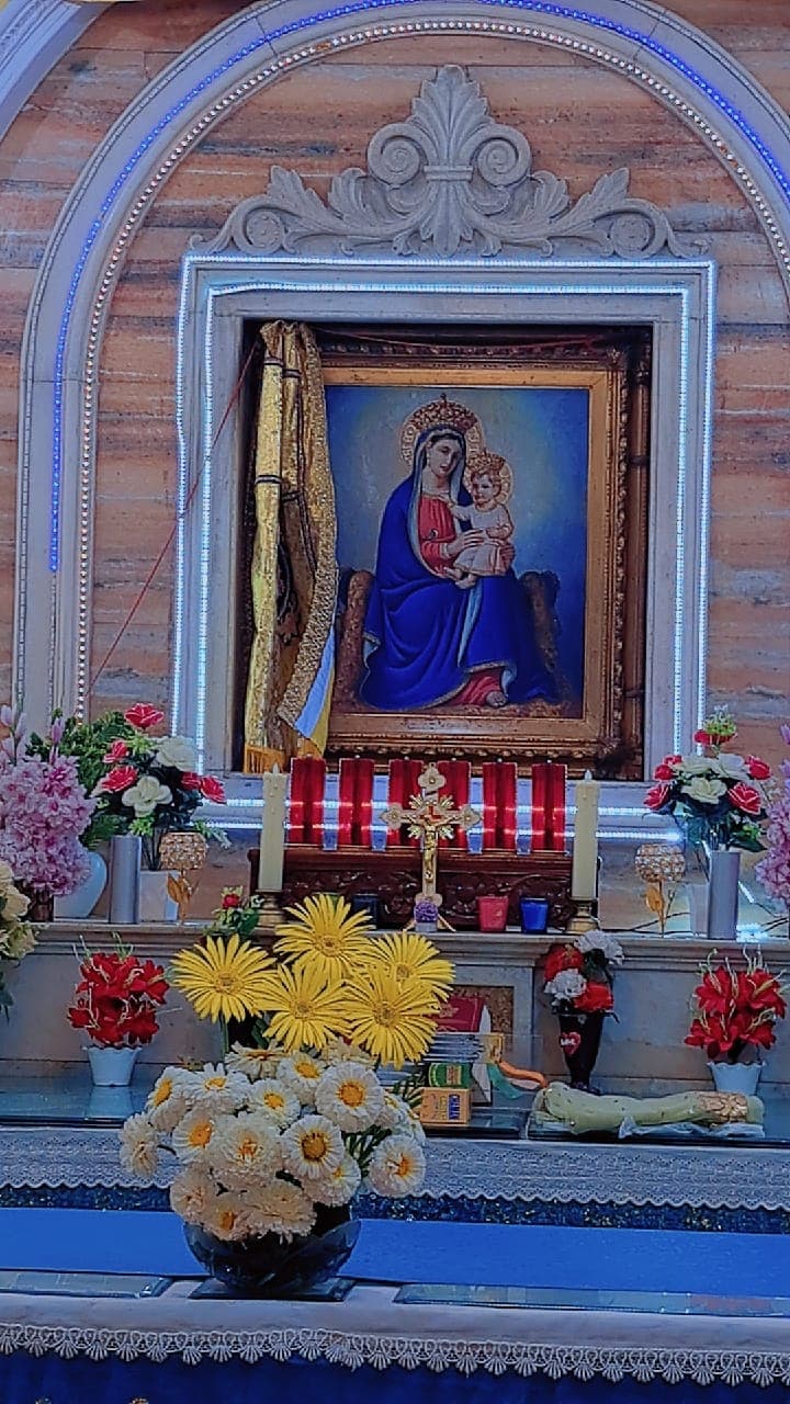 Salve Maria Tours Gallery
